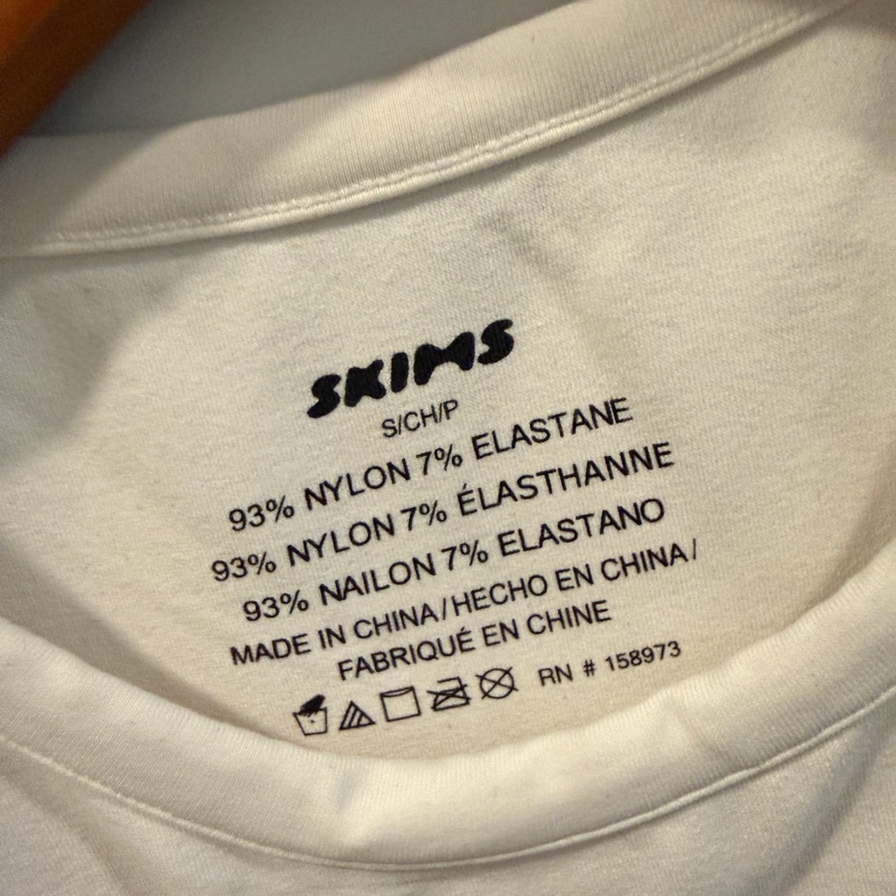 Skims white tee size S small - Picture 2 of 3